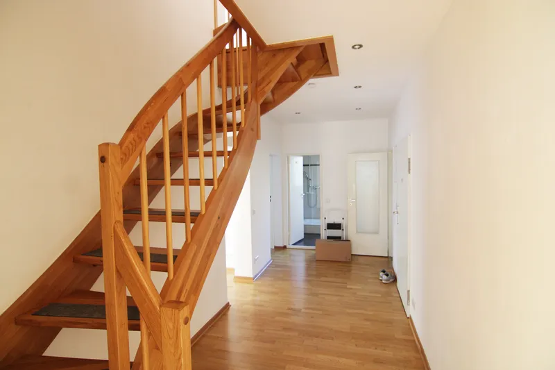 Maisonettewohnung mit zwei Balkonen, EBK und Parkett - ruhige Lage, am Stadtpark Steglitz! — photo 1